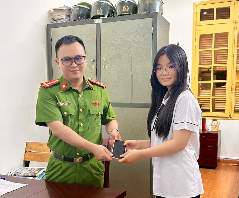 Nhân dân gửi thư cảm ơn Phòng Cảnh sát Quản lý hành chính về trật tự xã hội 